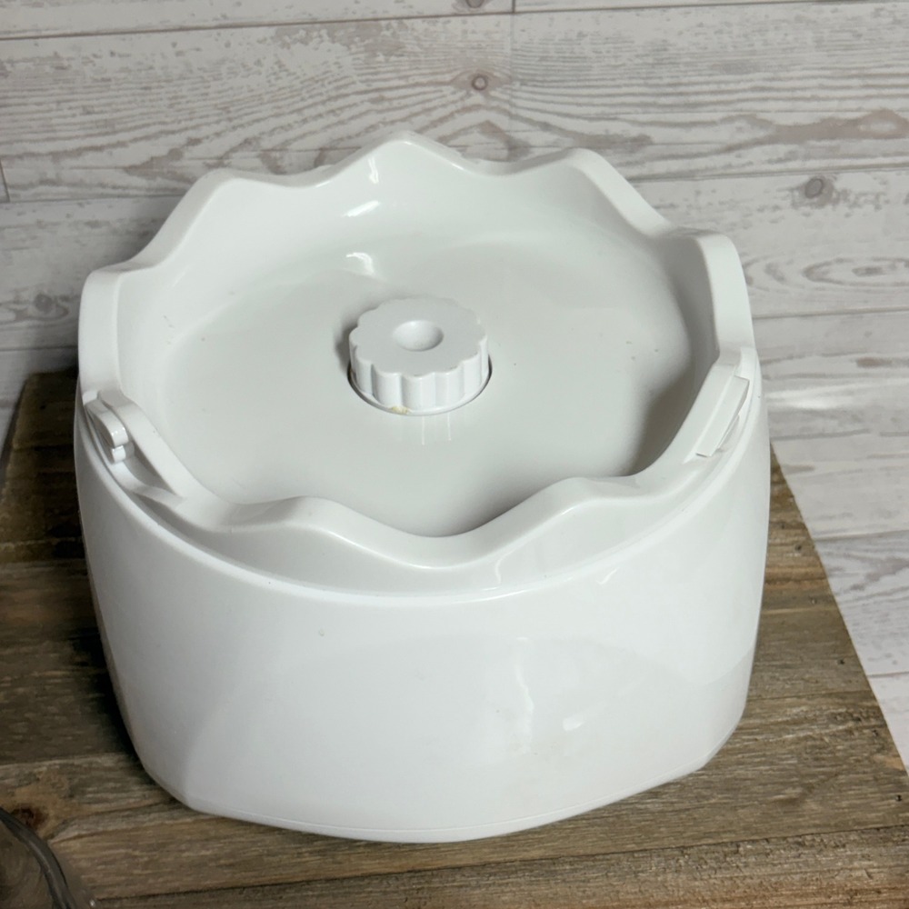 Cuisinart ICE-20 White Automatic Frozen Yogurt Ice Cream and Sorbet Maker 1.5 Qt - Picture 6 of 9